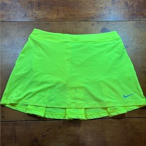 Nike lime green golf skirt size mediums